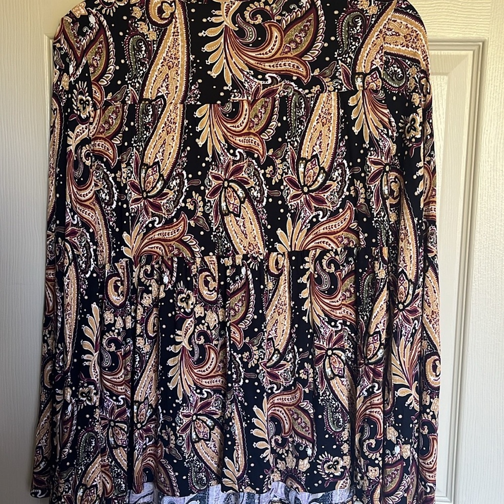 Venus casual styling, baby doll top.